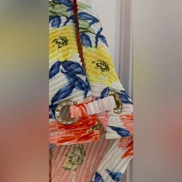 Cure L Floral V-Neck Short Sleeve Top Tie Front Rhinestone 0083 - Picture 4 of 10